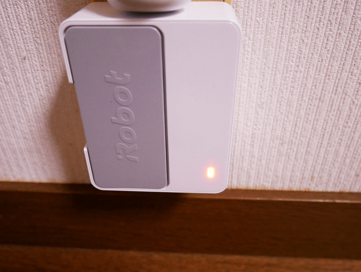 irobotブラーバ充電中