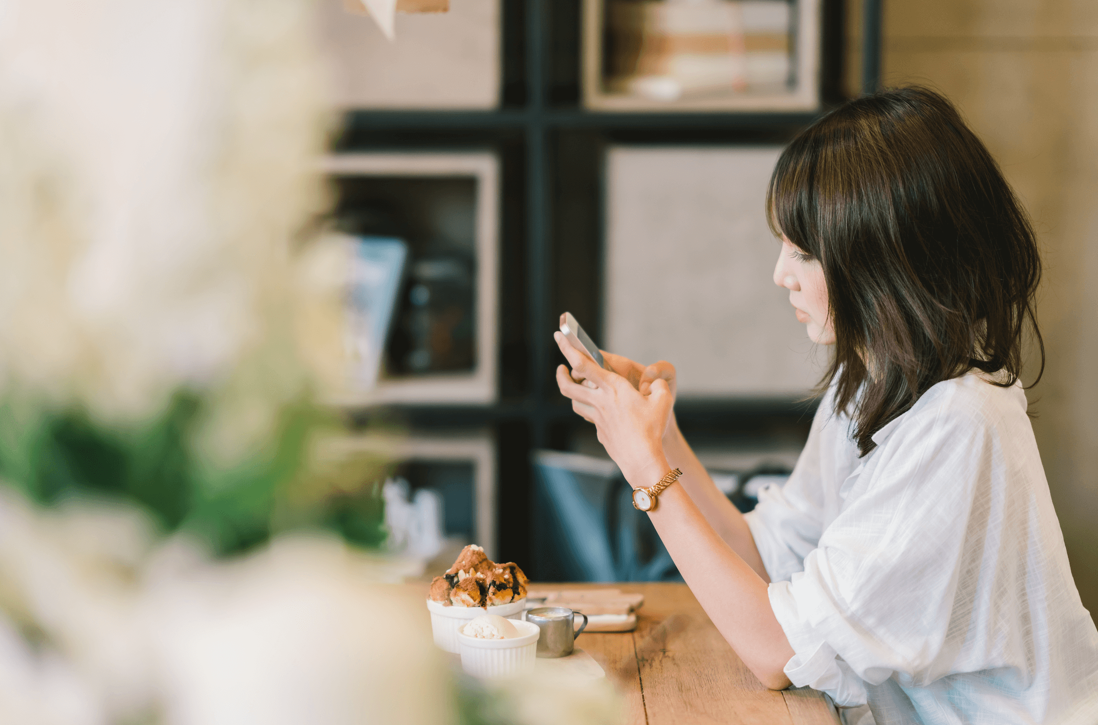 大人女子にぴったり！Eleganteの手帳型スマホケースがステキすぎる！