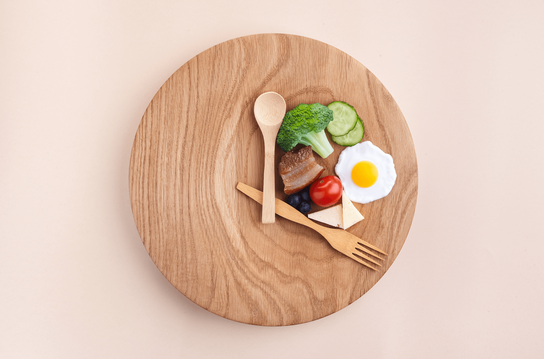 実際に１年間プチ断食（16時間の空腹）を続けてみて起こった体への変化とは！？